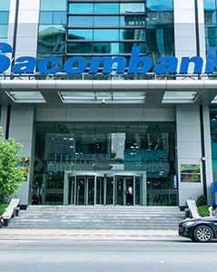 Bà Nguyễn Đức Thạch Diễm rời vị trí Tổng Giám đốc Sacombank (STB) sau gần 8 năm điều hành