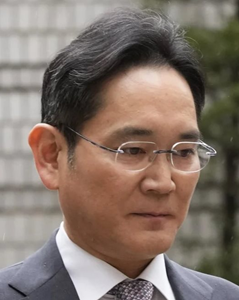 Chủ tịch Samsung Lee Jae-Yong thừa nhận công ty đang "đối mặt với vấn đề sống còn", sẵn sàng hy sinh lợi nhuận ngắn hạn để đầu tư cho tương lai
