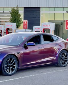 Doanh số sụt giảm, Tesla đành lòng cho chủ xe mới sạc miễn phí trọn đời nhằm cứu vãn tình hình