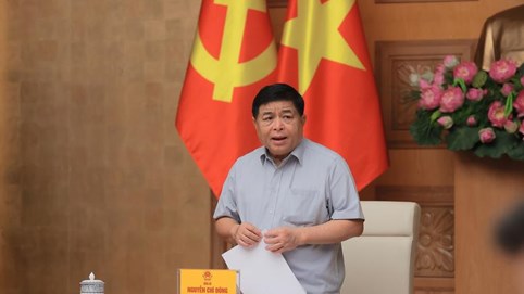 Nghiên cứu, đề xuất ban hành Nghị quyết của Bộ Chính trị về phát triển doanh nghiệp Nhà nước