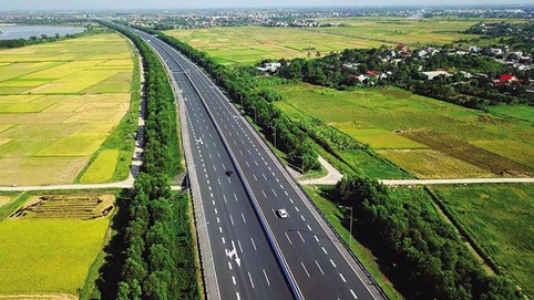 Đề xuất đầu tư hơn 152.000 tỷ đồng mở rộng 1.144km cao tốc Bắc - Nam phía Đông theo hình thức PPP
