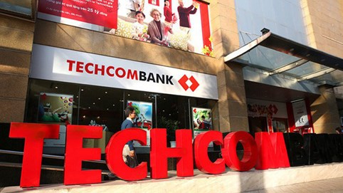 Techcombank báo lãi hơn 15.600 tỷ đồng trong 6 tháng đầu năm