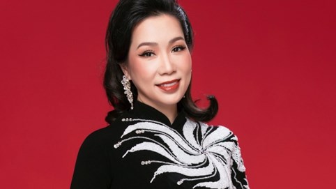 Trịnh Kim Chi làm "nàng thơ" áo dài