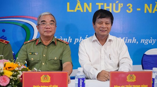Thiếu tướng Phạm Văn Miên vô địch giải bóng bàn diễn ra tại TP.HCM