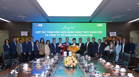 F88 'bắt tay' MB biến hơn 850 cửa hàng tài chính thành phòng giao dịch ngân hàng