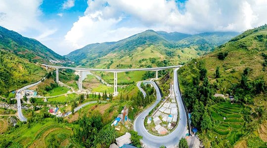 Vùng đất cửa ngõ đến Khu du lịch Quốc gia Sa Pa -  Khai mở tiềm năng sau sáp nhập