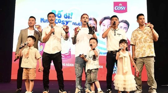 Bố ơi mình đi đâu thế? 2025 lộ diện 3 cặp bố con chính thức tham gia chương trình: Từ ông bố Táo quân, đạo diễn 'triệu view' đến 'giang hồ màn ảnh' lần đầu bộ lộ sự mềm mỏng