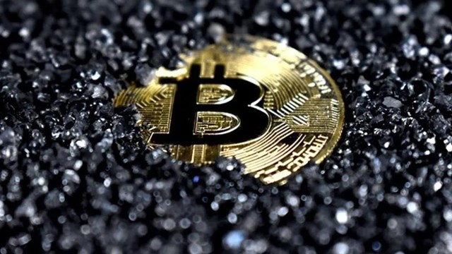 Bitcoin biến động: Rủi ro hay cơ hội cho nhà đầu tư?