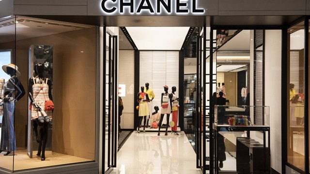 Cửa Hàng Chanel Ở Waikiki Hình ảnh Sẵn có  Tải xuống Hình ảnh Ngay bây giờ   Biểu trưng địa vị Bán lẻ Chanel  Designer Label  iStock