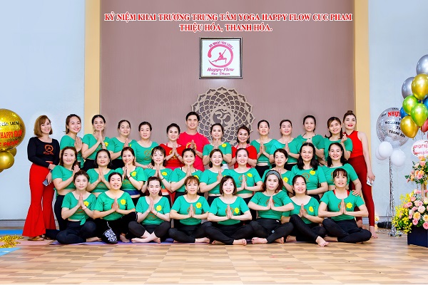 Doanh nhân Phạm Cúc thử sức với vai trò huấn luyện viên Yoga  - Ảnh 9