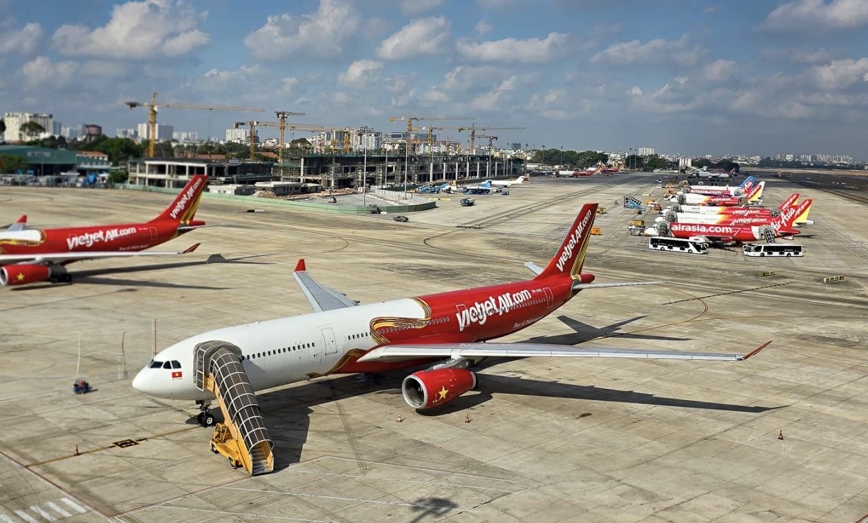 Trong qu&yacute; I/2024, Vietjet mở mới 15 đường bay, n&acirc;ng tổng số đường bay của h&atilde;ng l&ecirc;n 140 (ảnh: T.L)