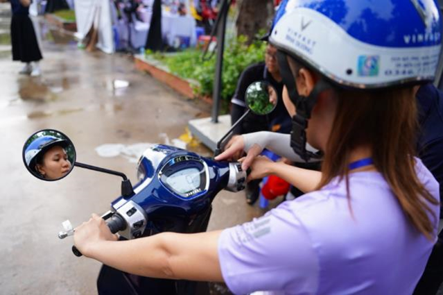 Khi đặt cọc, mua xe ngay tại sự kiện, khách hàng được nhận nhiều ưu đãi hấp dẫn. Khi đặt cọc, mua xe ngay tại sự kiện, khách hàng được nhận nhiều ưu đãi hấp dẫn. 