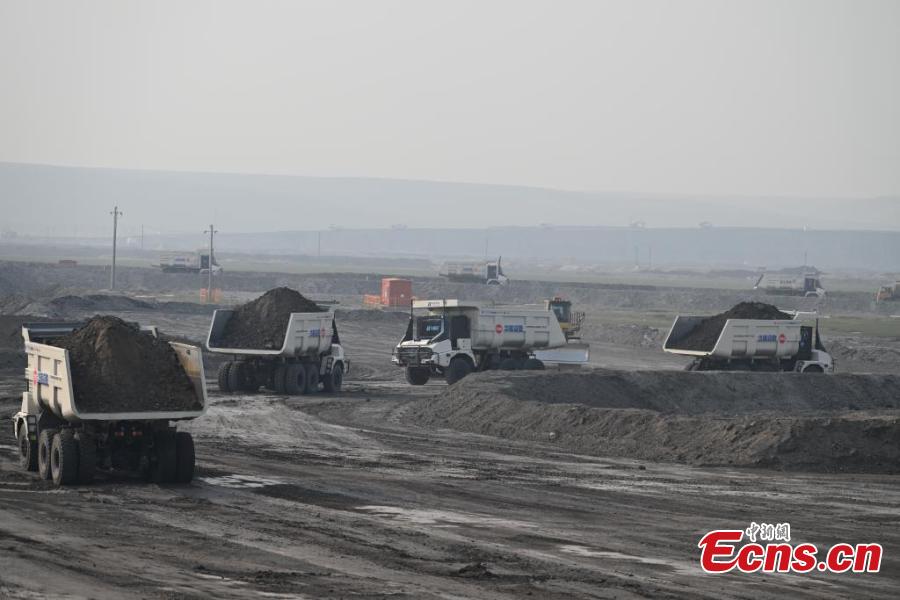Đoàn xe tải đặc biệt của Trung Quốc chính thức vận hành: không buồng lái, không người lái, hoạt động không nghỉ 24/7 - Ảnh 3 Đoàn xe tải đặc biệt của Trung Quốc chính thức vận hành: không buồng lái, không người lái, hoạt động không nghỉ 24/7 - Ảnh 3