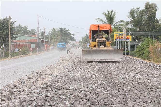 Thi công dự án cải tạo nâng cấp Quốc lộ 57. Thi công dự án cải tạo nâng cấp Quốc lộ 57. 