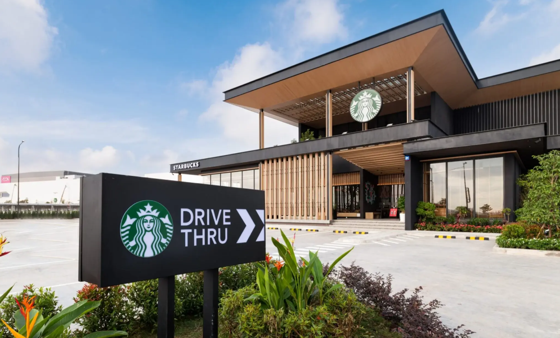 Highlands Coffee triển khai mô hình 'drive-thru' đầu tiên tại Việt Nam - Ảnh 2 Highlands Coffee triển khai mô hình 'drive-thru' đầu tiên tại Việt Nam - Ảnh 2