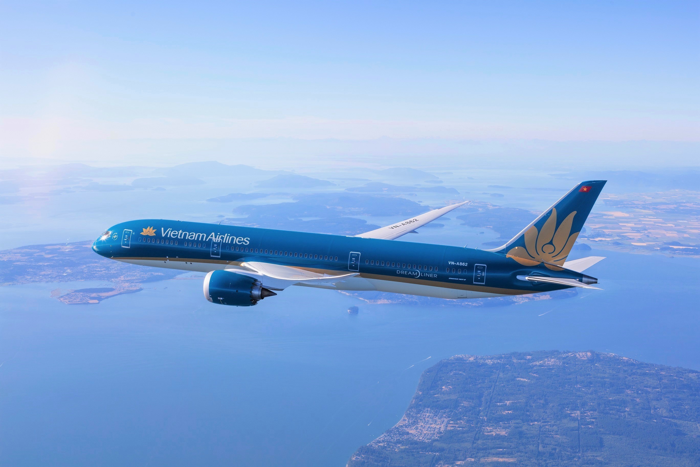 Vietnam Airlines chính thức được Canada cấp phép bay - Ảnh 1 Vietnam Airlines chính thức được Canada cấp phép bay  - Ảnh 1