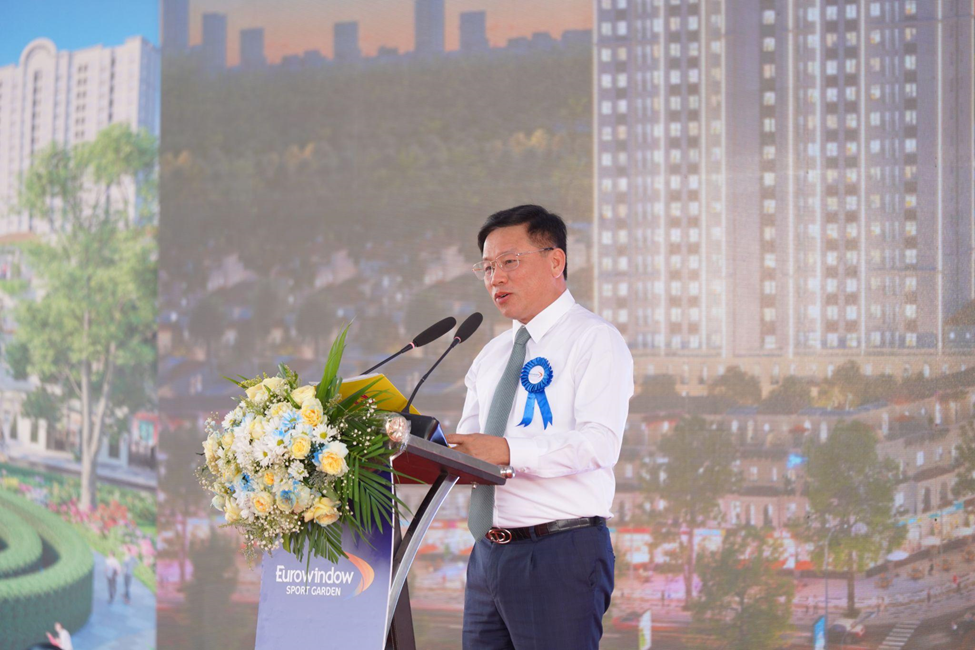 Phát biểu tại sự kiện lễ khởi công, Ông Hoàng Phú Hiền, Phó Chủ tịch UBND tỉnh Nghệ An hoan nghênh và đánh giá cao sự chuẩn bị nghiêm túc, bài bản và tinh thần quyết tâm cao của Eurowindow Holding. Phát biểu tại sự kiện lễ khởi công, Ông Hoàng Phú Hiền, Phó Chủ tịch UBND tỉnh Nghệ An hoan nghênh và đánh giá cao sự chuẩn bị nghiêm túc, bài bản và tinh thần quyết tâm cao của Eurowindow Holding.