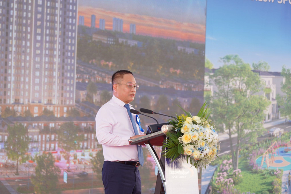 “Eurowindow Holding quay trở lại mảnh đất giàu tiềm năng này với khát vọng phát triển loạt dự án quy mô, bền vững, trong đó nổi bật là Eurowindow Sport Garden” – ông Nguyễn Cảnh Hồng- Phó Chủ tịch HĐQT Eurowindow Holding nhấn mạnh “Eurowindow Holding quay trở lại mảnh đất giàu tiềm năng này với khát vọng phát triển loạt dự án quy mô, bền vững, trong đó nổi bật là Eurowindow Sport Garden” – ông Nguyễn Cảnh Hồng- Phó Chủ tịch HĐQT Eurowindow Holding nhấn mạnh