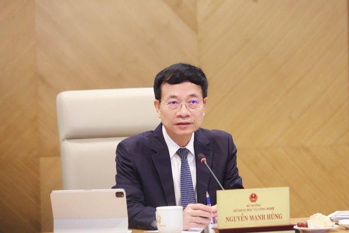 Bộ trưởng Nguyễn Mạnh Hùng tại buổi làm việc Bộ trưởng Nguyễn Mạnh Hùng tại buổi làm việc