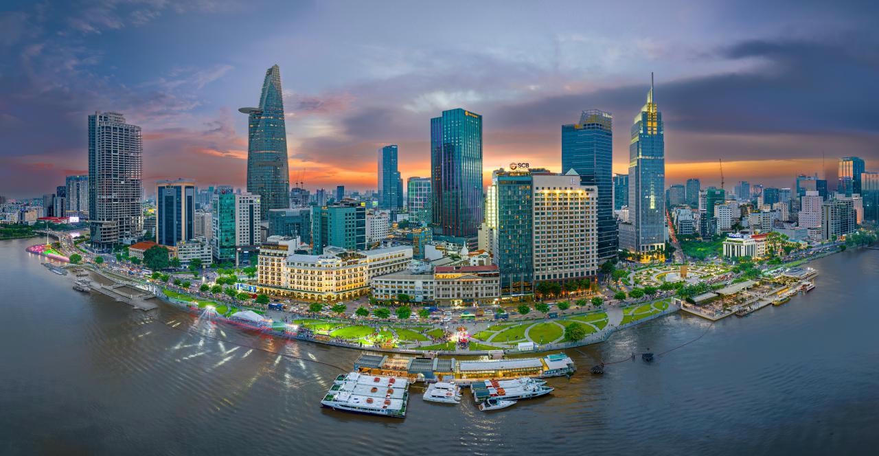 TP HCM phấn đấu trở thành top 100 Thành phố đáng sống nhất thế giới. TP HCM phấn đấu trở thành top 100 Thành phố đáng sống nhất thế giới.