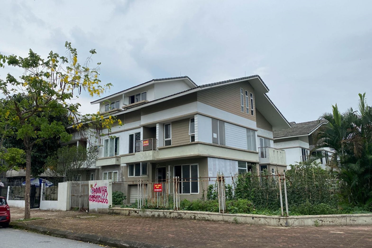 Nhà liền thổ vẫn “sống khoẻ” bất chấp đại dịch. Nhà liền thổ vẫn “sống khoẻ” bất chấp đại dịch.