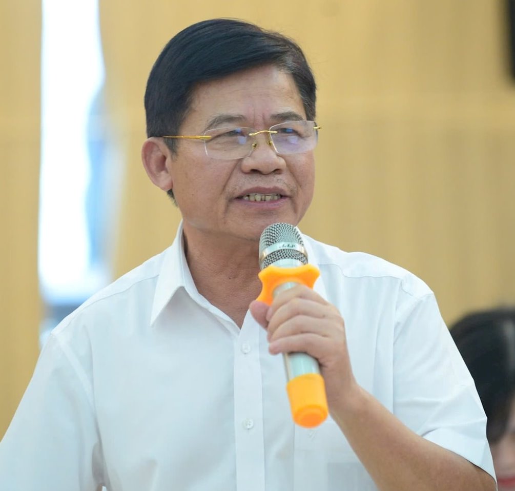 Ông Vũ Huy Đông - Chủ tịch HĐQT Công ty CP Năng lượng ADE (ADE) (Công ty con của Công ty Cổ phần Damsam). Ông Vũ Huy Đông - Chủ tịch HĐQT Công ty CP Năng lượng ADE (ADE) (Công ty con của Công ty Cổ phần Damsam).