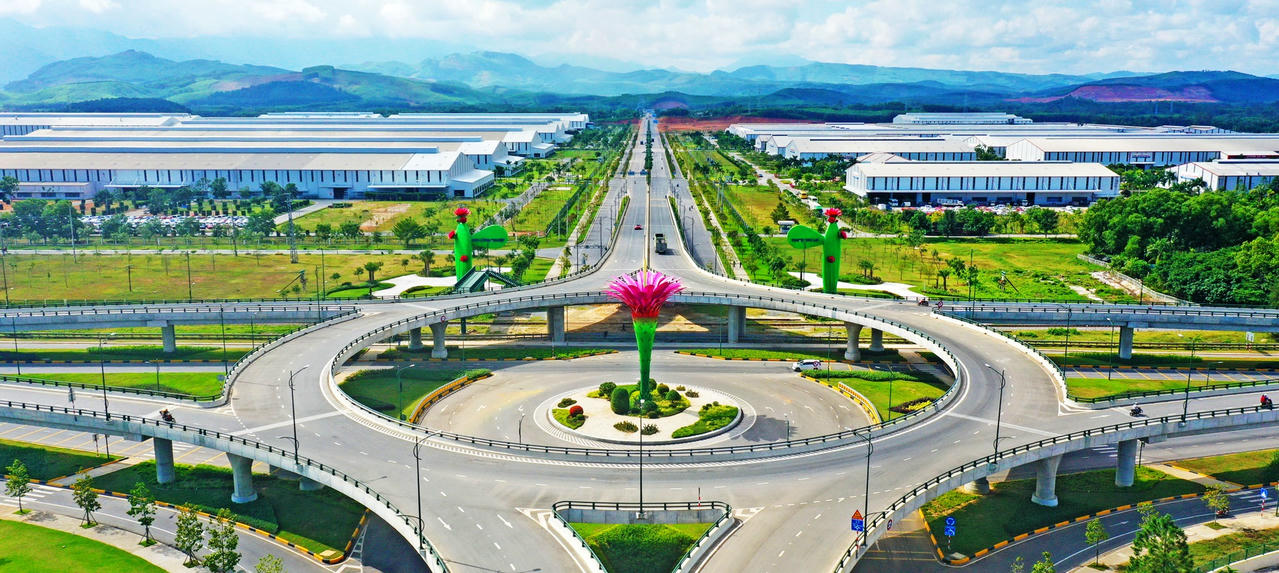 Đà Nẵng nghiên cứu mở rộng khu thương mại tự do về Chu Lai. Đà Nẵng nghiên cứu mở rộng khu thương mại tự do về Chu Lai.