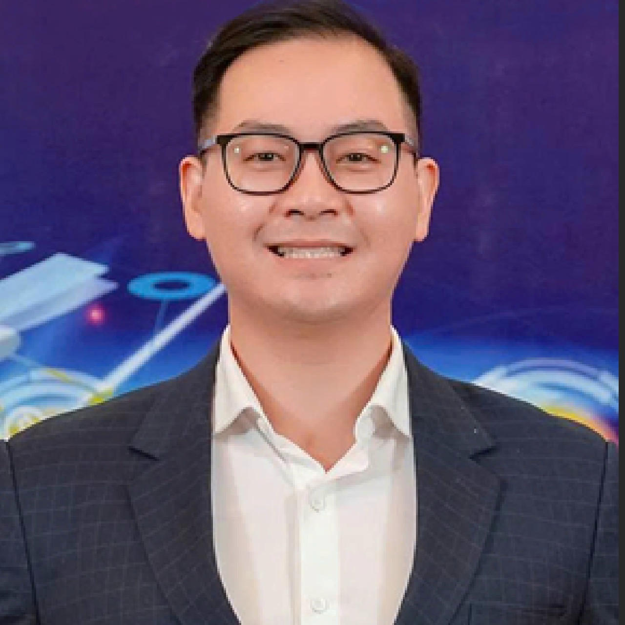 Ông Nguyễn Đắc Trung. Ông Nguyễn Đắc Trung.