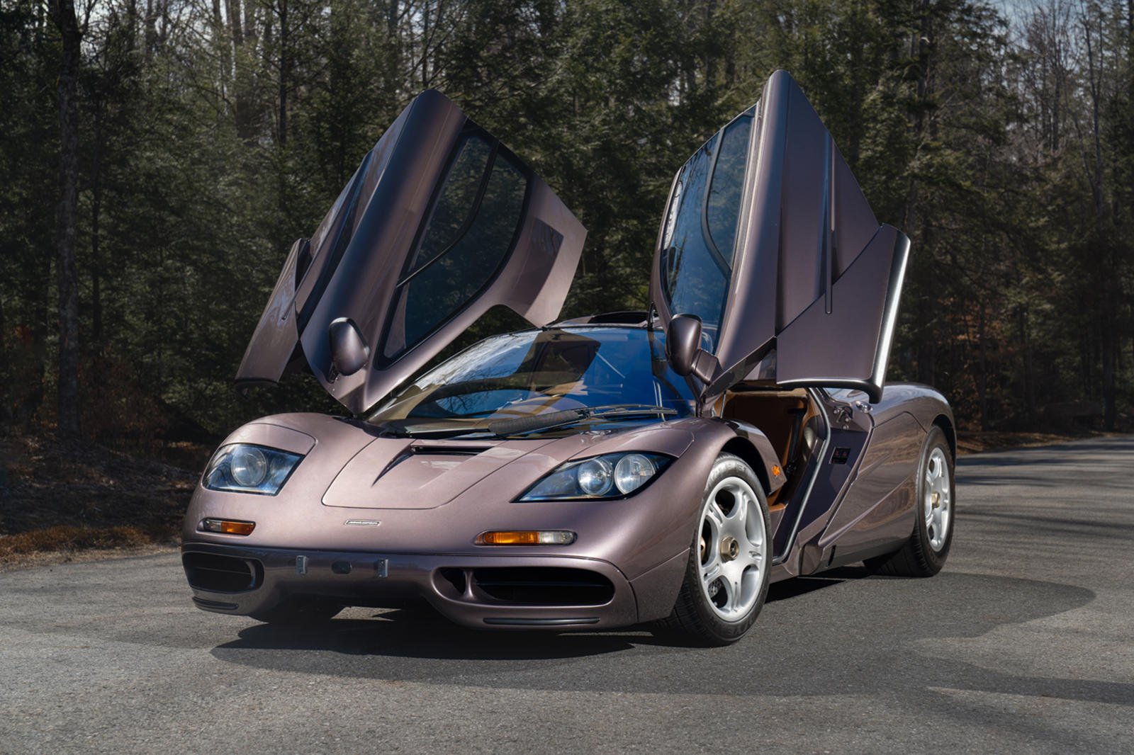 Ngoại thất chiếc&nbsp;McLaren F1. Ảnh:&nbsp;Gooding &amp; Co.