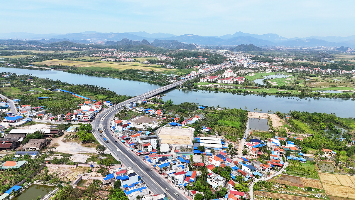 Hạ tầng khu vực Thủy Nguy&ecirc;n đang được ch&uacute; trọng đầu tư. Ảnh: B&iacute;ch Thuỷ &nbsp;