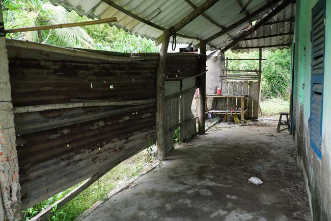 Hình ảnh căn nhà xập xệ ở quê của gia đình Hồ Văn Cường gây xôn xao.