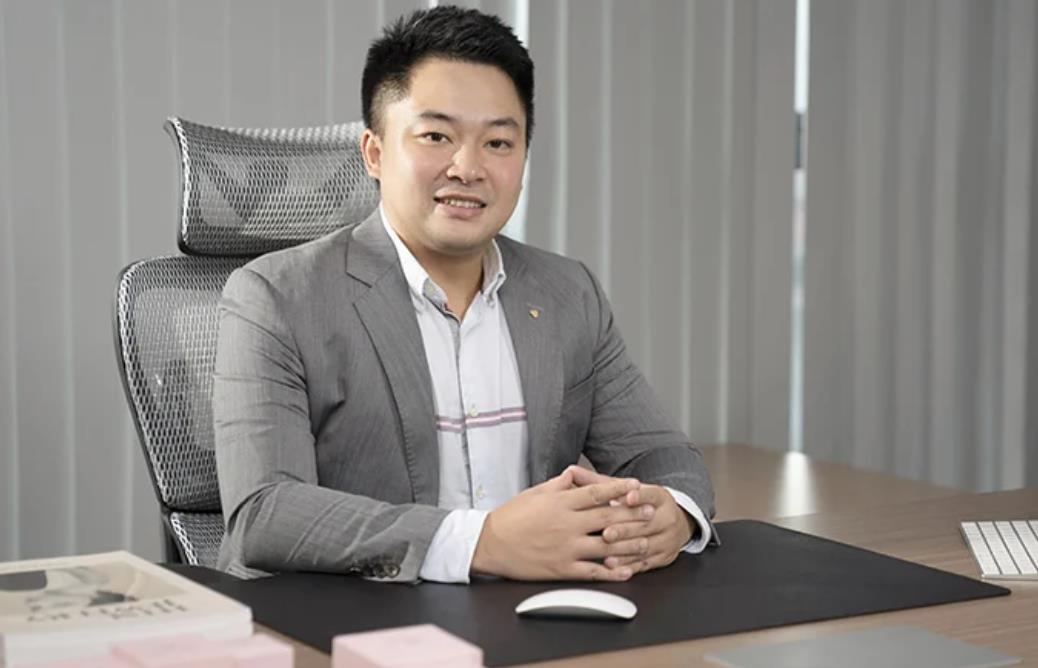 Doanh nh&acirc;n Đỗ Huy Th&agrave;nh, CEO Huy Thanh Jewelry.