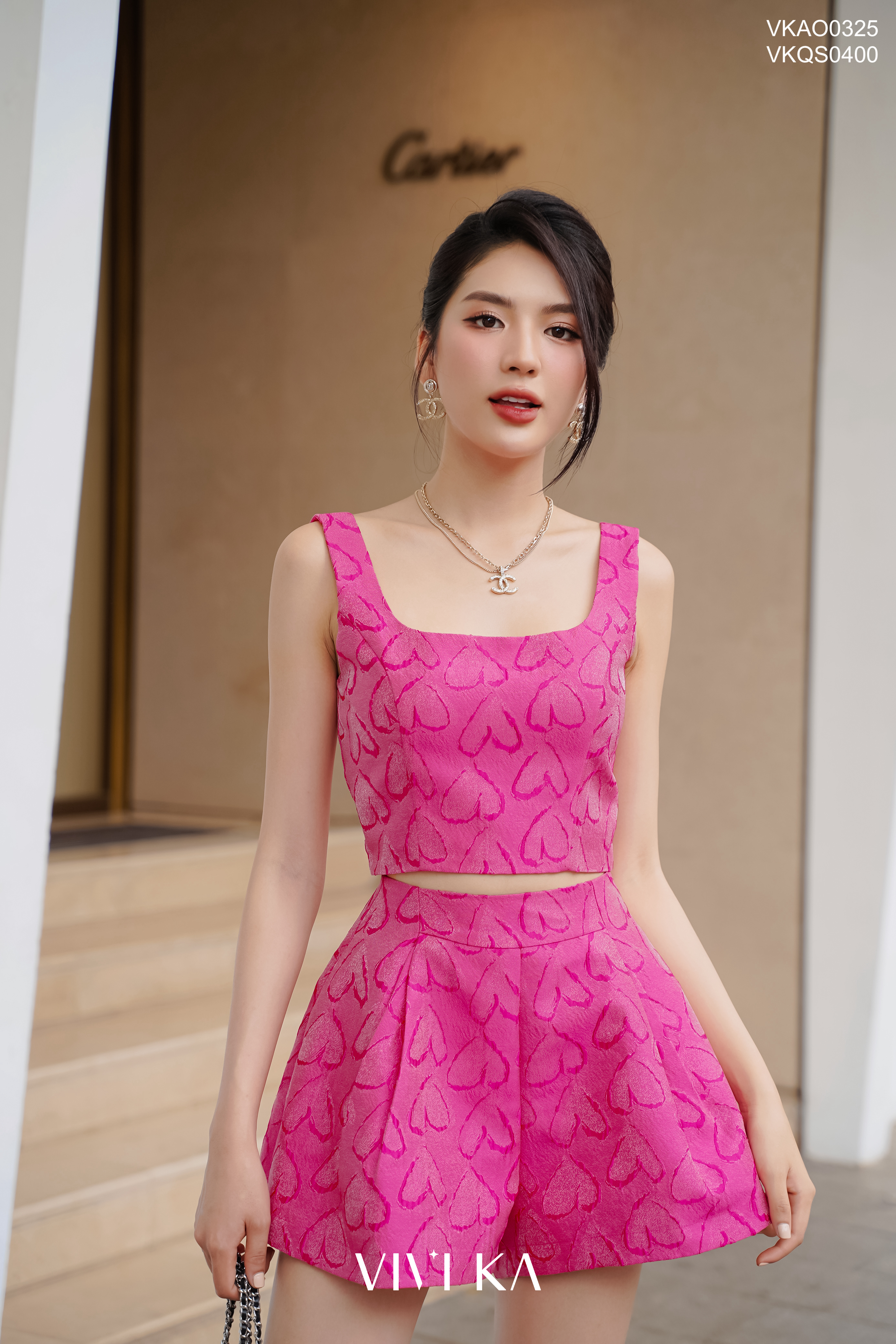 Vũ kh&#250;c m&#249;a h&#232; rực rỡ từ thương hiệu thời trang Vivika - Ảnh 3