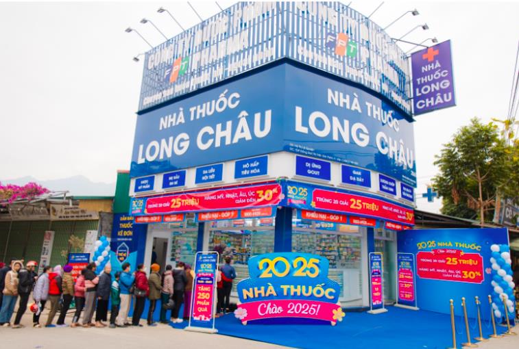 Năm 2024, FPT Retail đạt 40.104 tỷ đồng doanh thu v&agrave; 527 tỷ đồng lợi nhuận trước thuế. &nbsp;