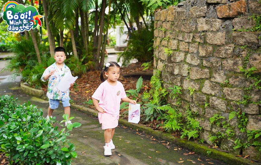 Minh Khôi giữ vững vai trò “đàn anh”, hướng dẫn và hỗ trợ em MinHee. Minh Khôi giữ vững vai trò “đàn anh”, hướng dẫn và hỗ trợ em MinHee.