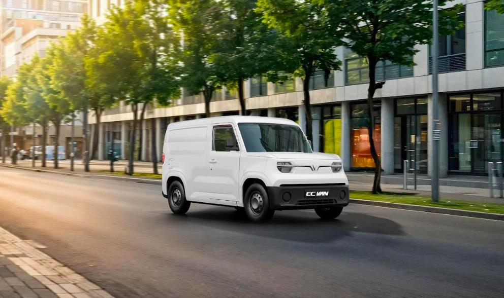 Bài toán kinh tế siêu lời cho người trẻ khởi nghiệp: Chạy VinFast EC Van, tiết kiệm cả trăm triệu đồng, nắng mưa không lo - Ảnh 1 Bài toán kinh tế siêu lời cho người trẻ khởi nghiệp: Chạy VinFast EC Van, tiết kiệm cả trăm triệu đồng, nắng mưa không lo - Ảnh 1