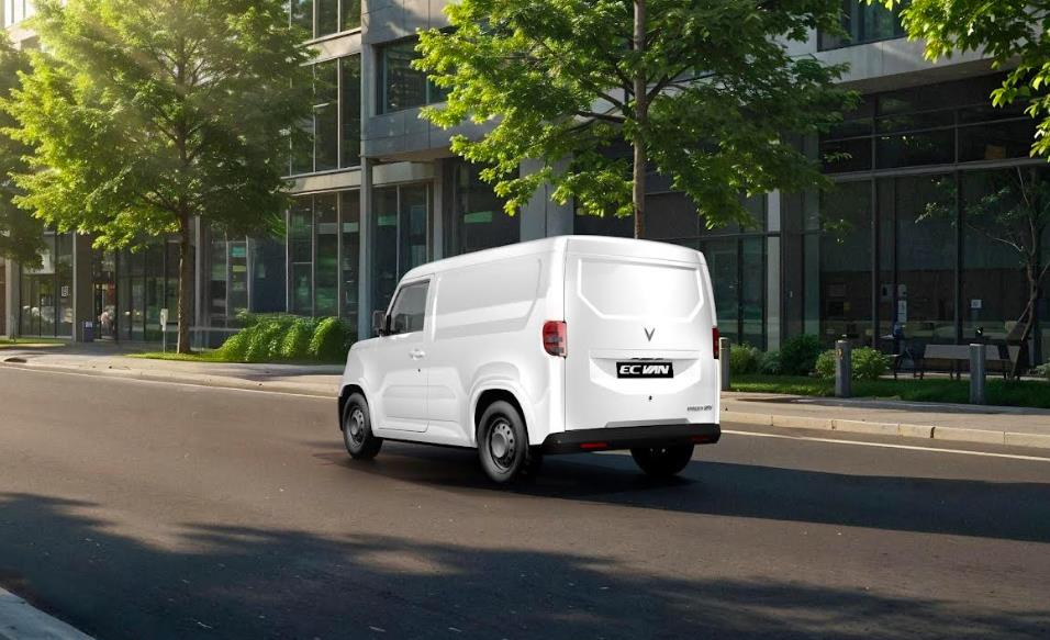 Bài toán kinh tế siêu lời cho người trẻ khởi nghiệp: Chạy VinFast EC Van, tiết kiệm cả trăm triệu đồng, nắng mưa không lo - Ảnh 2 Bài toán kinh tế siêu lời cho người trẻ khởi nghiệp: Chạy VinFast EC Van, tiết kiệm cả trăm triệu đồng, nắng mưa không lo - Ảnh 2