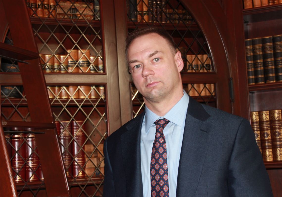 Thomas Tull - Tỷ phú đi lên từ hoàn cảnh cơ cực, "đổi đời" nhờ nghe theo một câu nói của Warren Buffett - Ảnh 1 Thomas Tull - Tỷ phú đi lên từ hoàn cảnh cơ cực, "đổi đời" nhờ nghe theo một câu nói của Warren Buffett - Ảnh 1