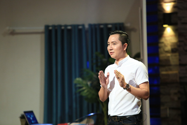 Ông Nguyễn Văn Dũng (Steven Nguyen, CEO Luxstay) trong một chương trình gọi vốn trên truyền hình. 