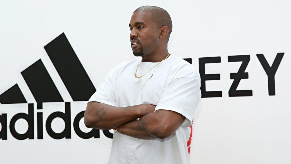 H&atilde;ng thời trang của Kanye từng thu h&agrave;ng tỷ USD mỗi năm nhờ hợp t&aacute;c với adidas. Ảnh: BBC.