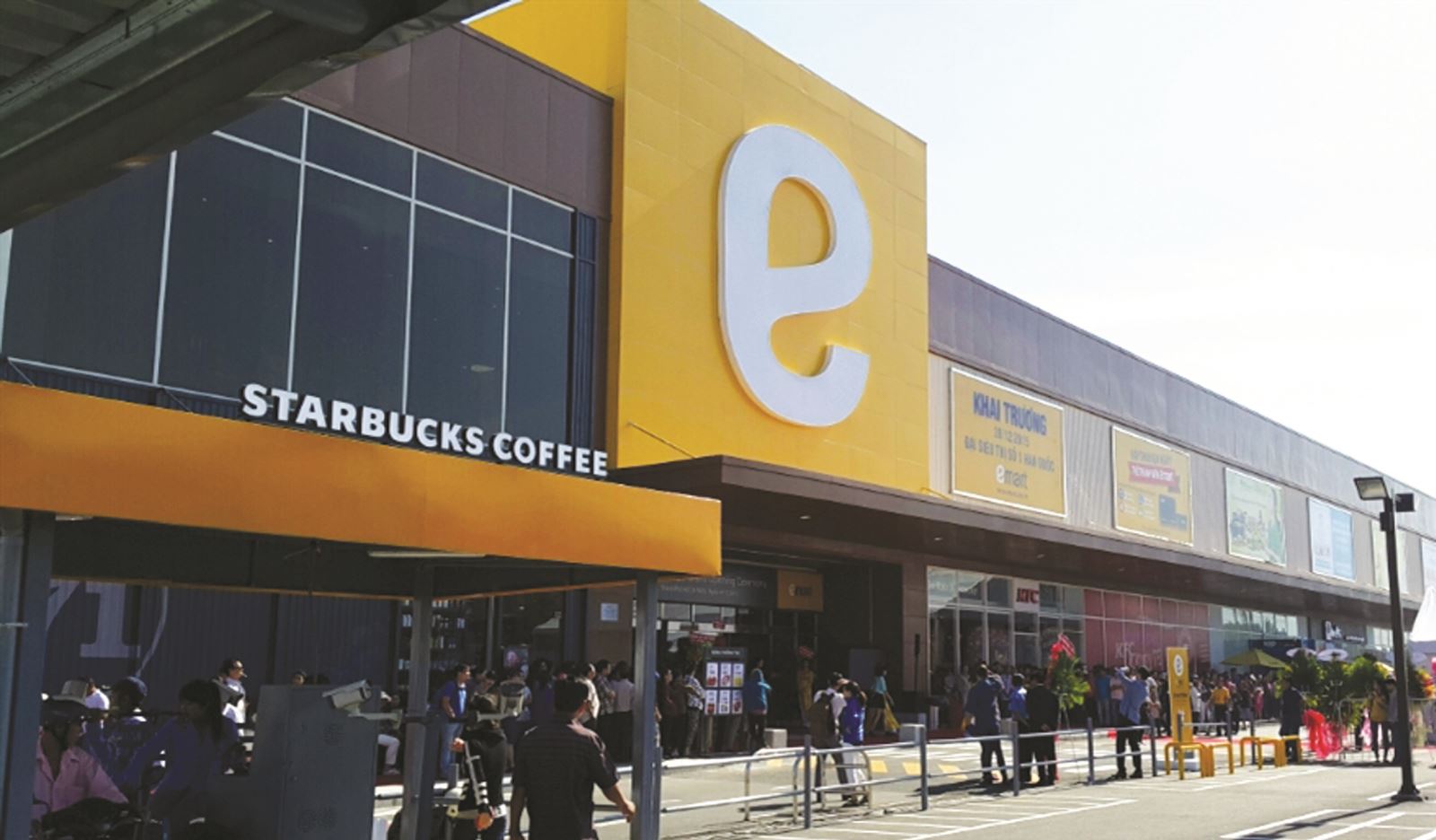 Lotte Mart, GS25, E-mart: những “gã khổng lồ” ngành bán lẻ Hàn Quốc gục ngã tại thị trường Đông Nam Á - Ảnh 2 Lotte Mart, GS25, E-mart: những “gã khổng lồ” ngành bán lẻ Hàn Quốc gục ngã tại thị trường Đông Nam Á - Ảnh 2