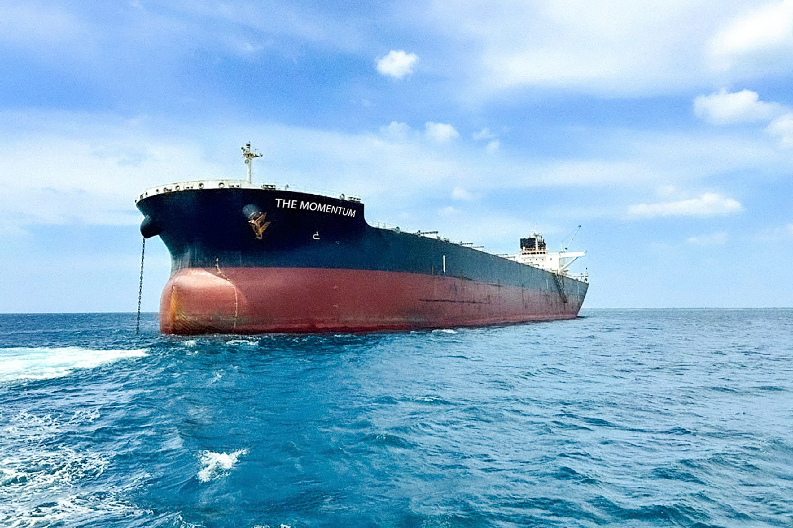 Hòa Phát đưa vào khai thác tàu The Momentum 110.000 DWT, tăng năng lực chủ động chuỗi cung ứng - Ảnh 1