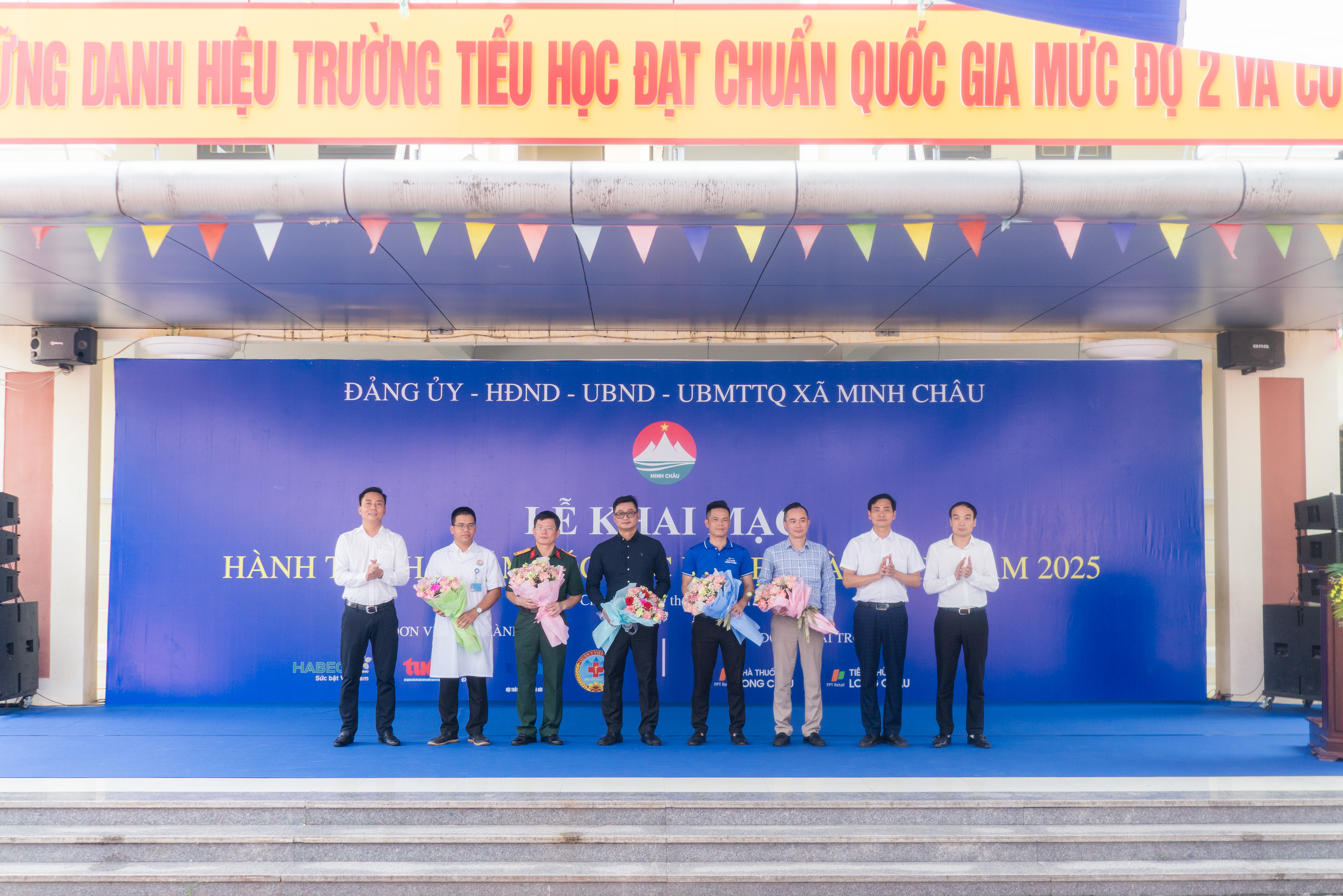 Long Châu đồng hành cùng chương trình khám sức khỏe cộng đồng diễn ra ngày 19/07 tại xã Minh Châu Long Châu đồng hành cùng chương trình khám sức khỏe cộng đồng diễn ra ngày 19/07 tại xã Minh Châu