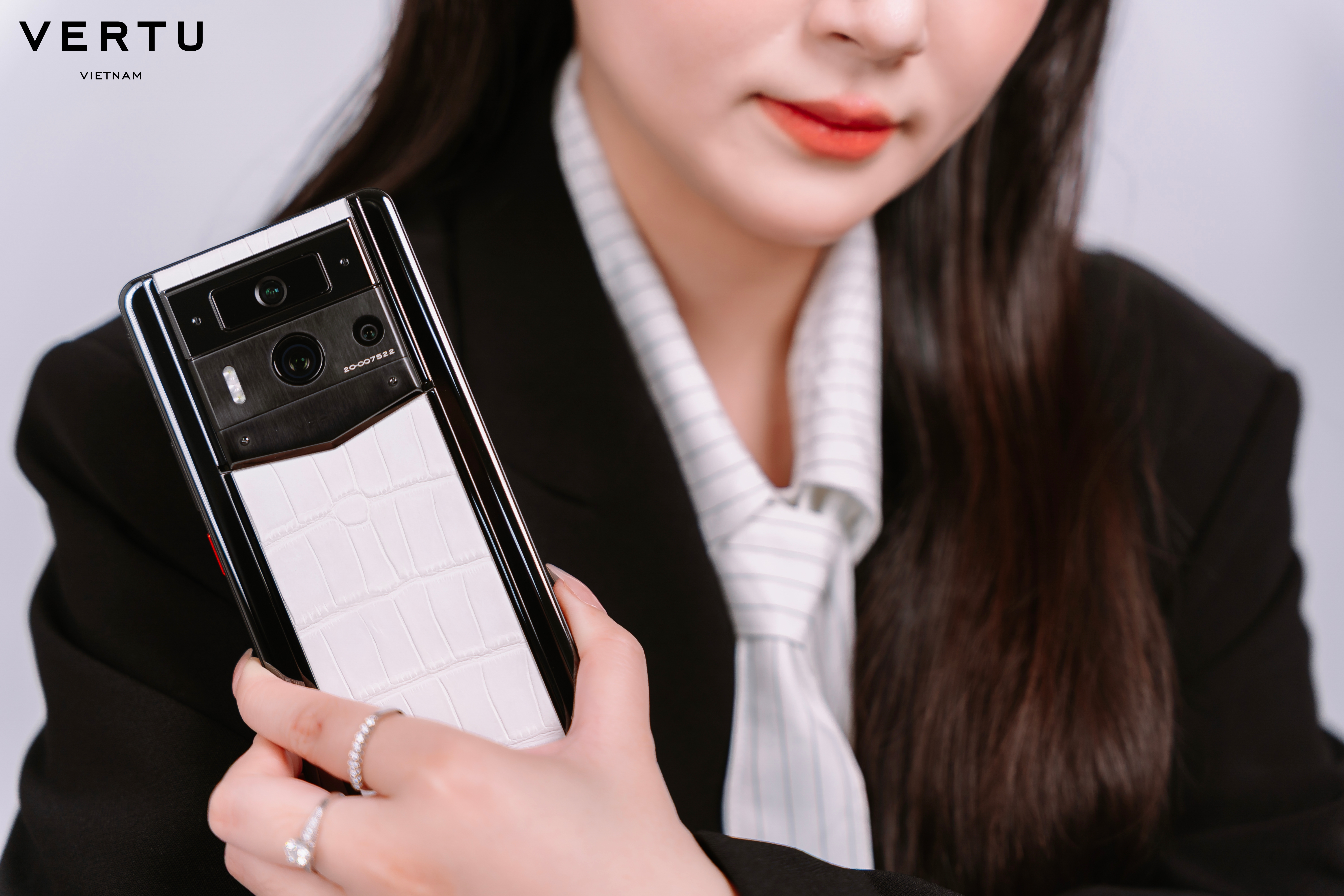Điện thoại cho doanh nhân thời đại tài sản số: Không app rác, không lo lộ dữ liệu - Ảnh 1