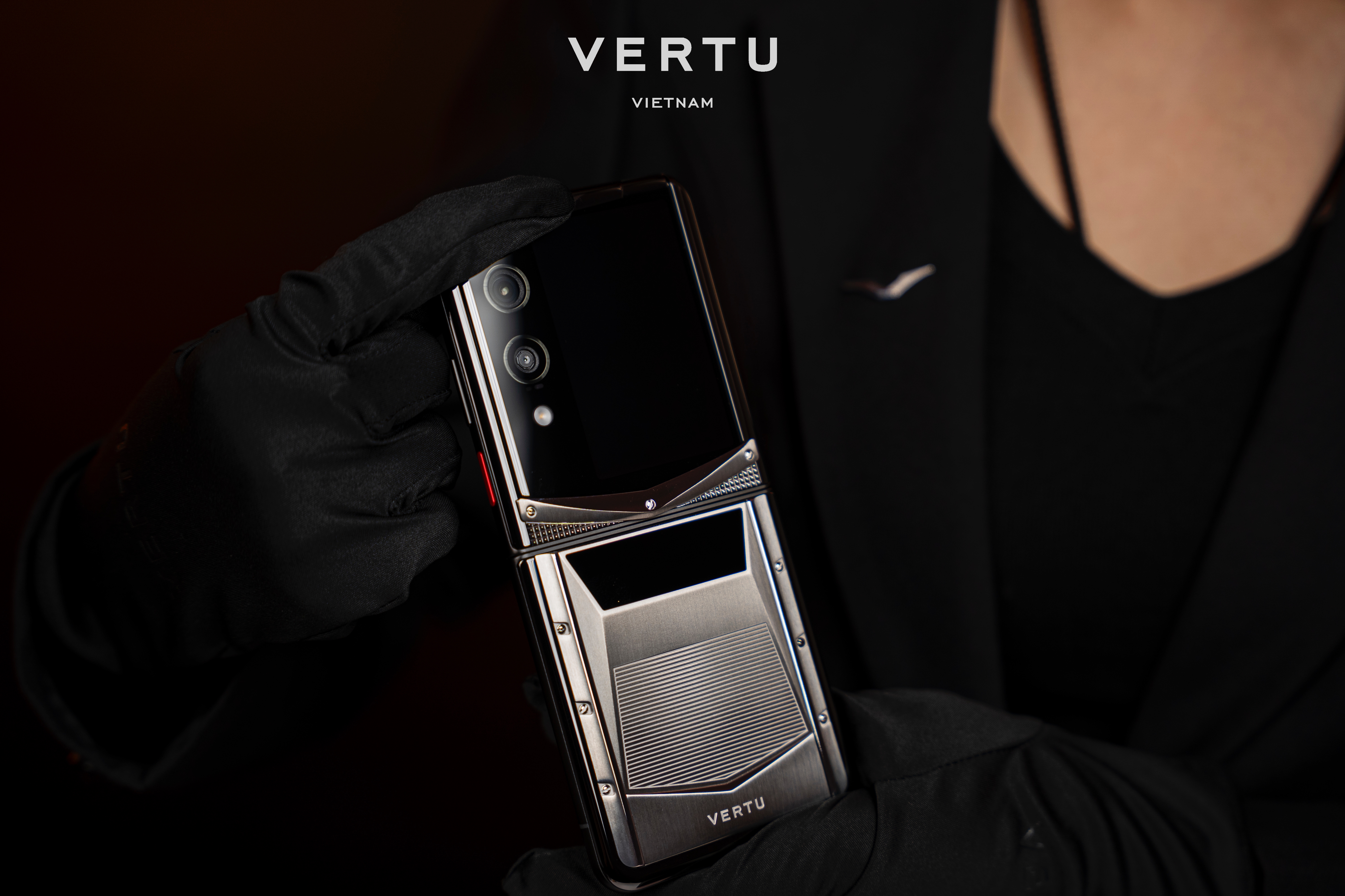 3 chiếc Vertu được giới mộ điệu rỉ tai “hợp vía” doanh nhân - Ảnh 1