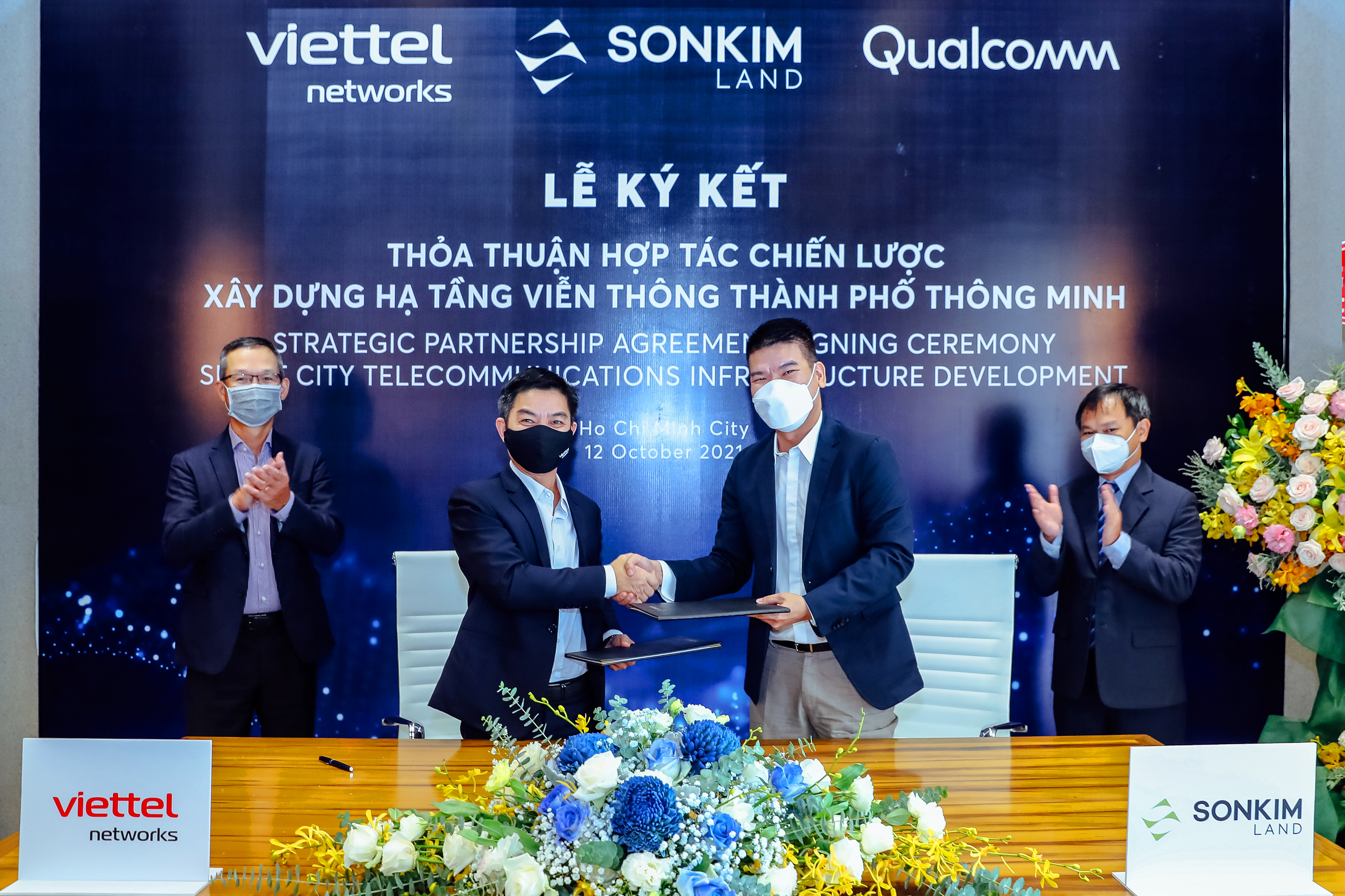 SonKim Land và Viettel Networks ký kết hợp tác.