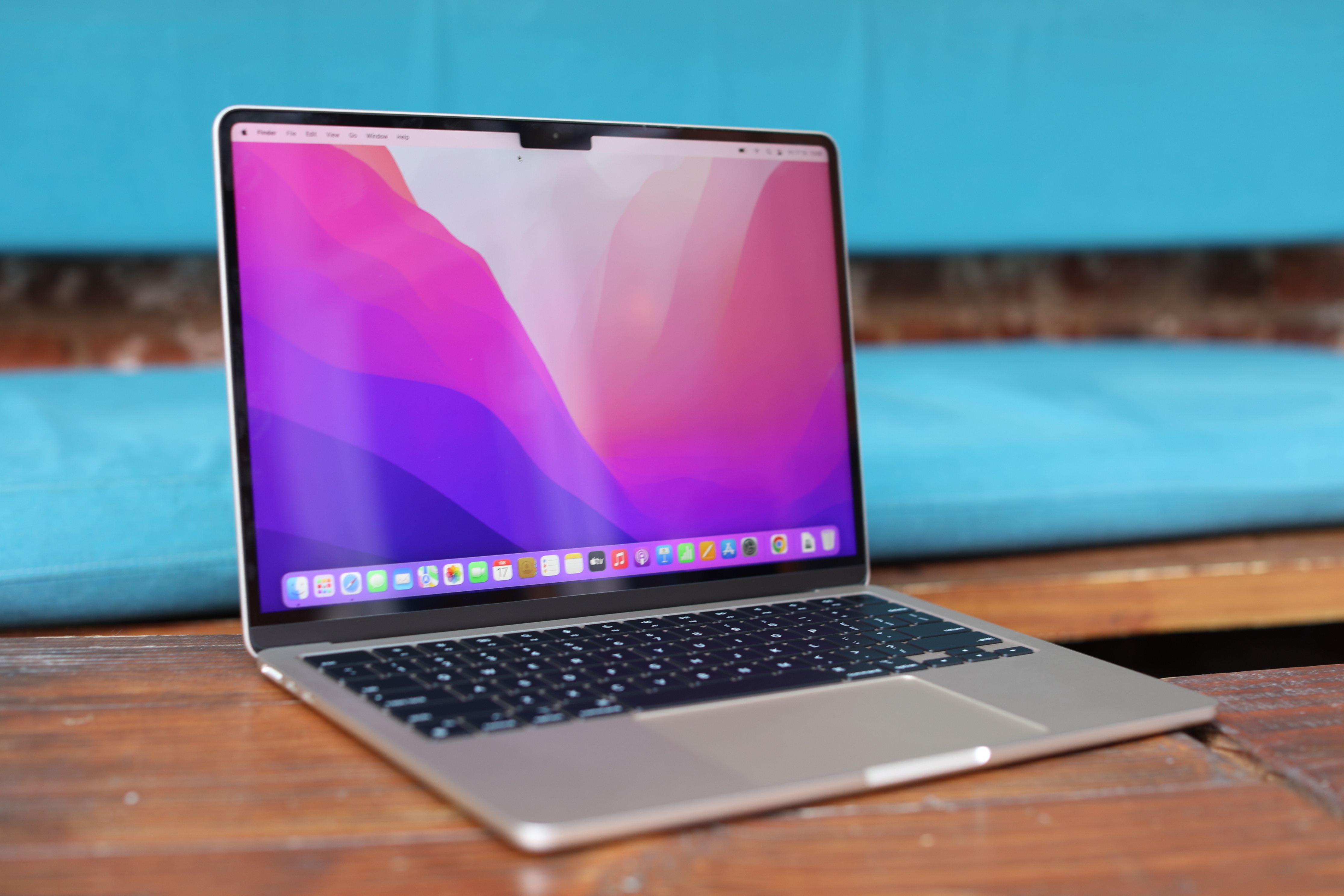 Apple có thể giới thiệu Macbook Air màn hình lớn vào tháng 4 tới