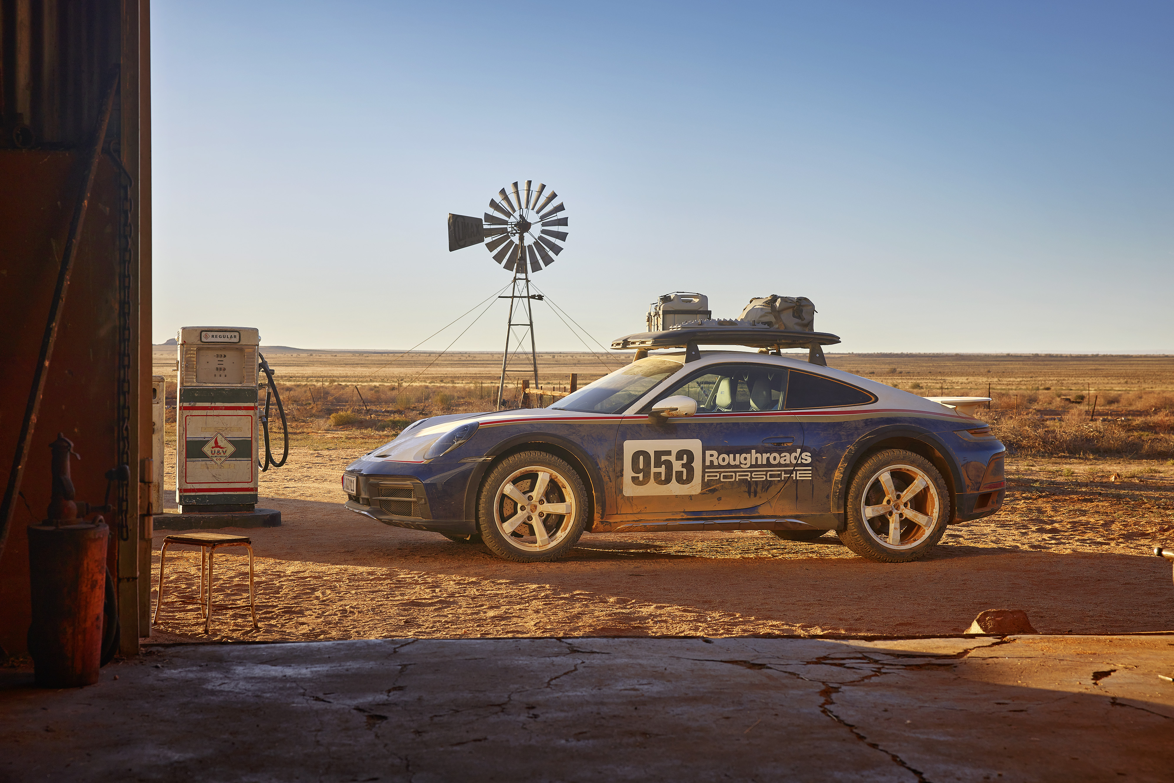 Porsche 911 Dakar sẽ l&agrave; giải ph&aacute;p cho những người muốn off-road tr&ecirc;n 911.