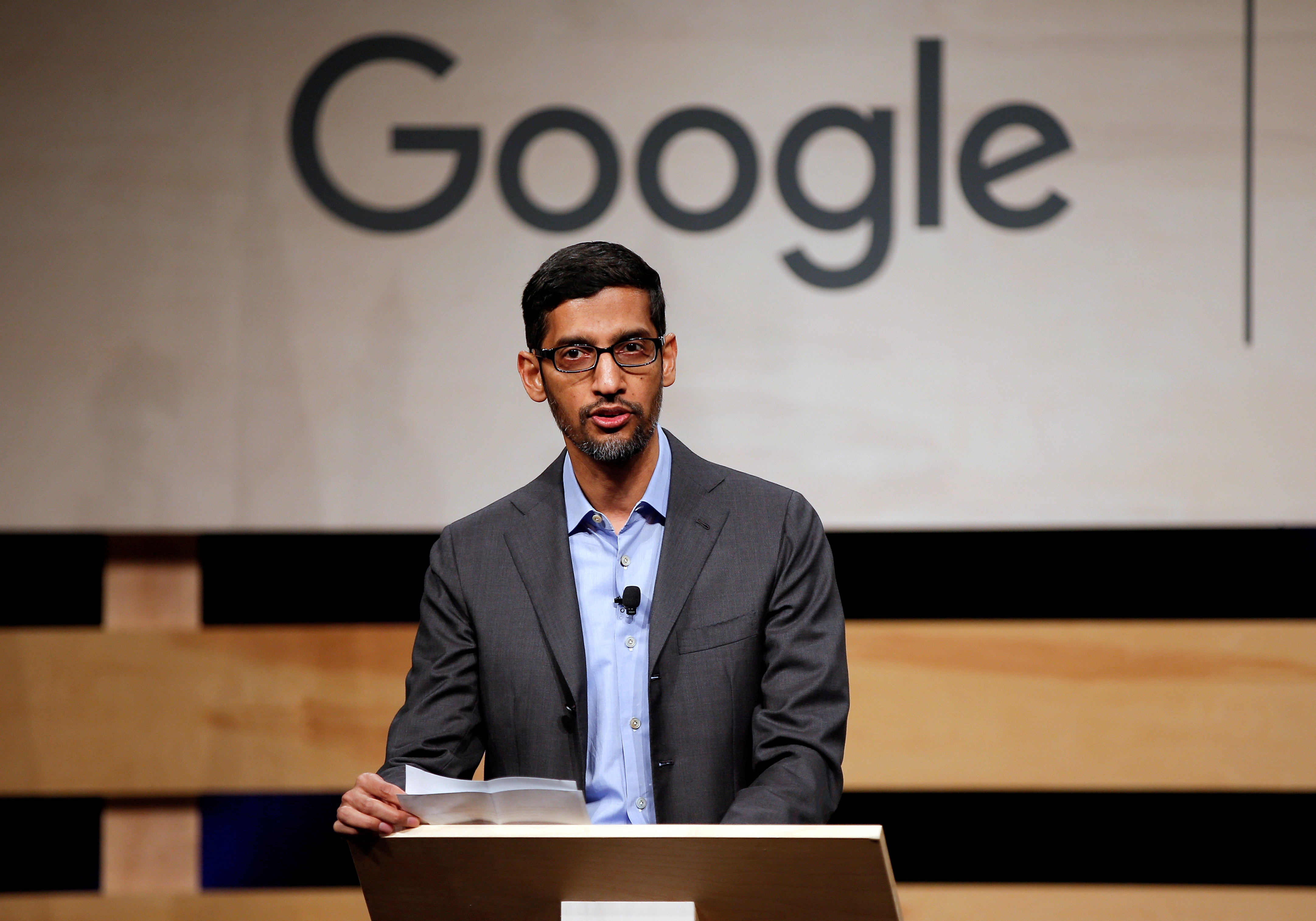 CEO Alphabet v&agrave; Google &ocirc;ng Sundar Pichai.