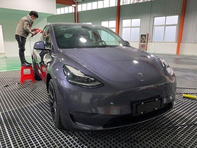 Xe điện Tesla vừa mở h&#224;ng tại Trung Quốc đ&#227; b&#225;n đắt như t&#244;m tươi, 100.000 đơn chốt chỉ trong v&#242;ng v&#224;i tiếng - Ảnh 2